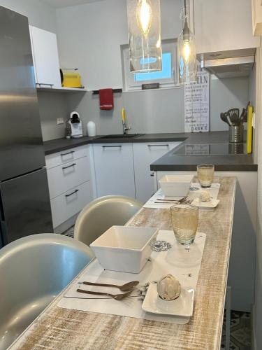 مطبخ, Apartment auf zwei Ebenen mit Aussicht ins Grüne (Apartment auf zwei Ebenen mit Aussicht ins Grune) in Birkach