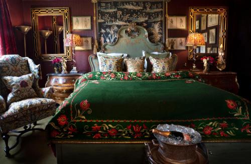 room detail thumbnail 0