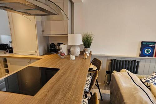 köök, Humberston Boathouse Lodge & Hot Tub - Cleethorpes Beach Cabin Chalet in Humberston