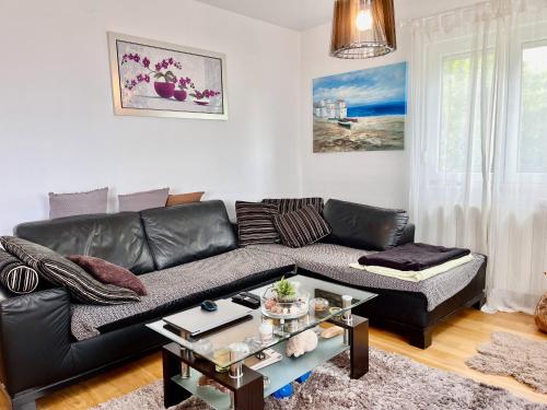 Two-Apartment with Terrace and Sea View image 2