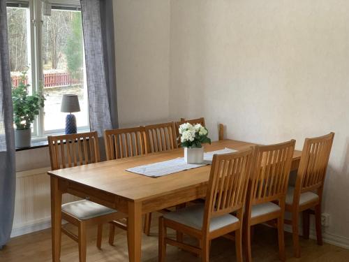 Stuga i vassemåla (Stuga i vassemala) in Vimmerby