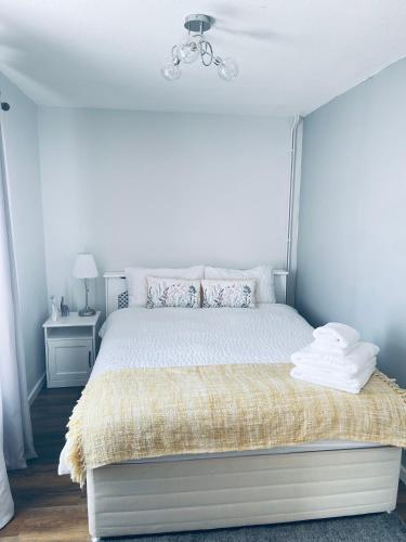 Small Doble, Shared House Room Type - Double Room