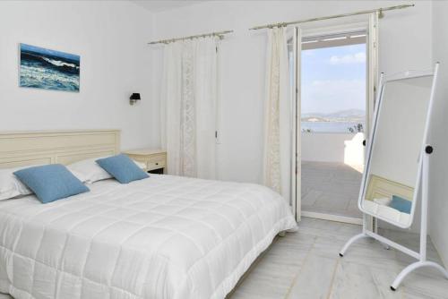 Sand and sea villa ZEOS