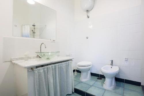 Apartment with Sea View image 2