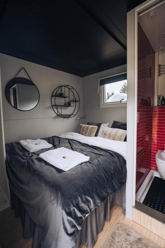 1 double bed