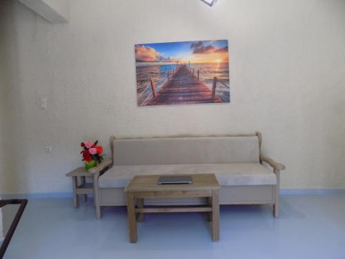 Afrodite Spacious Apartments! 4