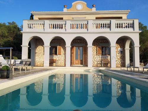 Sundance - Fabulous & Large 4-Bedroom Private Villa, Sývota (photo 4)