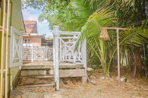 Bamboo Vacation Home in 플랜테이션 빌리지