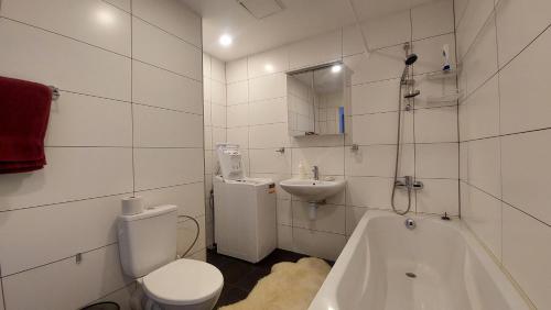 Comfy room near city centre, Tallinn (photo 8)