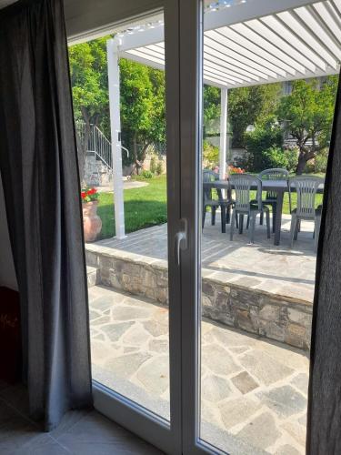 Iekārtas, Villa La Parisienne in Diano Arentino