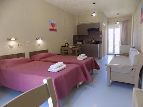  Afrodite Spacious Apartments!, Ayia Evfimia bei Áyioi Saránda