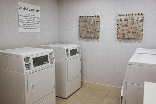Holiday Inn Express & Suites Downtown Louisville, an IHG Hotel in Louisville, USA