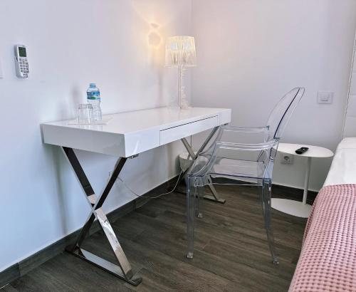 bhc Boutique Hostal Cala Millor 4