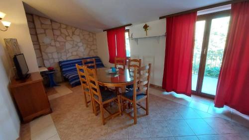 Apartments Coki - image 11