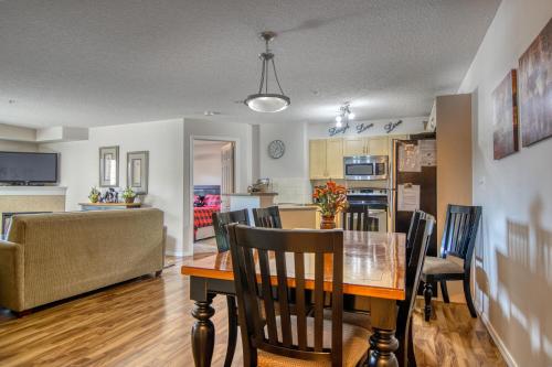 Dotări, Mountain getaway condo - 5 min walk to the beach! in Invermere (BC)