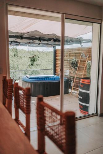 Maloé Lodge T2 (2 min à pieds plage et surf) (Maloe Lodge T2 (2 min a pieds plage et surf)) in เบราร์ด