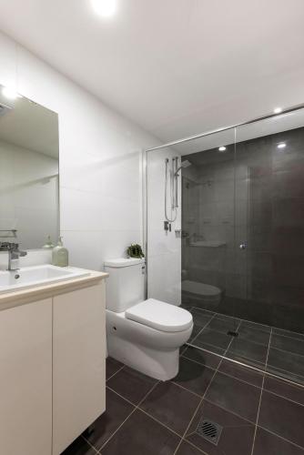 Kahlo Alexandria - Stylish 2 bdrm Walk to Train - image 6