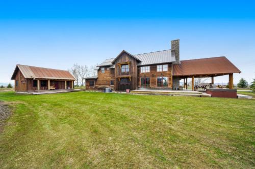 The Ravens Nest - Main House and Bunk House in Driggs, USA