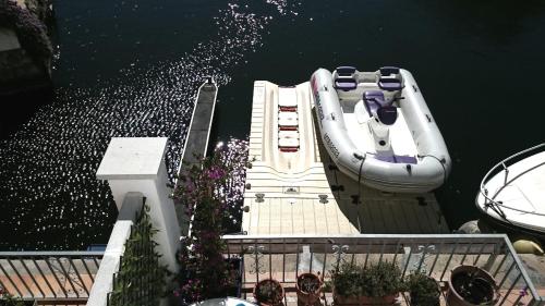 Port Petit casa al canal