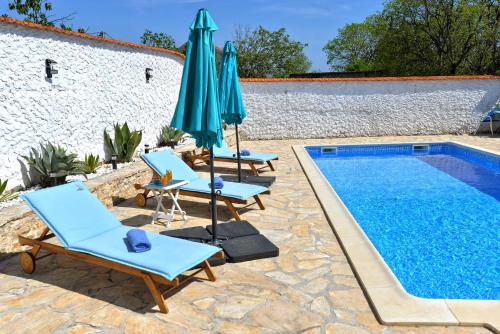 House Vidamo - Vacation home with swimming pool