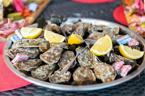 Hotel la piscine - image 11