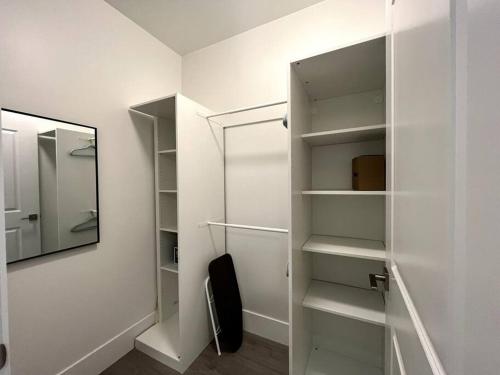 Entire Brand new 3 bed 2 bath Guesthouse in Vancouver, Canada