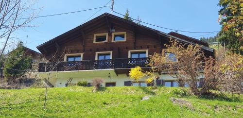 外部景觀, Chalet le Grenier des Crosets, Vue exceptionnelle sur les Dents du Midi in 瓦勒迪利耶