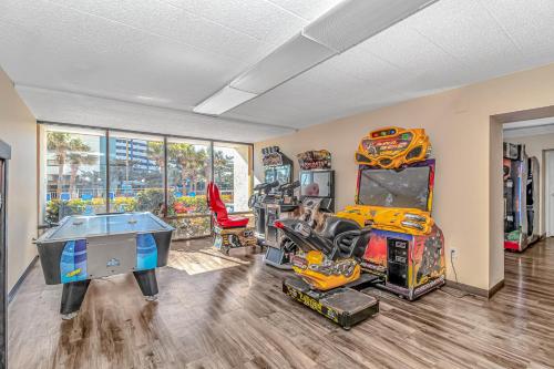 Oceanfront 1 Bedroom Suite with Beautiful Décor and Accents Caravelle Resort 1039 Sleeps 6 Guests - image 9