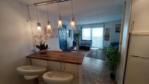 One-Bedroom Apartment image 8