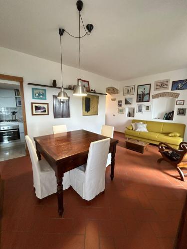  Casa al Castello in Rosignano Marittimo