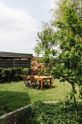 Bijgebouw hoeve in landelijke omgeving