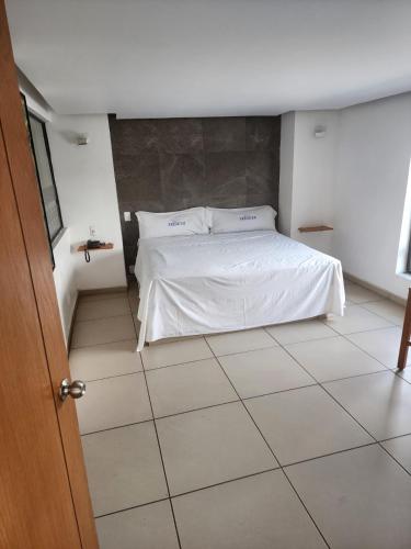 MOTEL PREMIER 4
