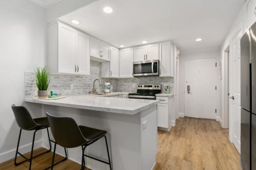 617 Just Listed - Fresh, Free Wifi and Parking 617 in Encinitas, USA