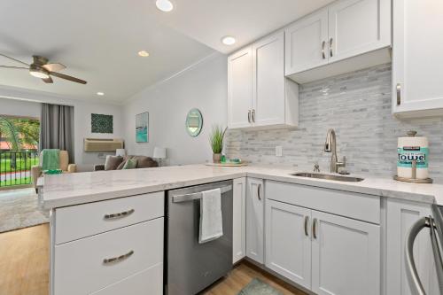 617 Just Listed - Fresh, Free Wifi and Parking 617 in Encinitas, USA