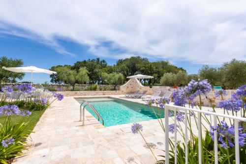 Trulli Santa Croce Luxury Holidays - piscina privata fino a 8 persone 4