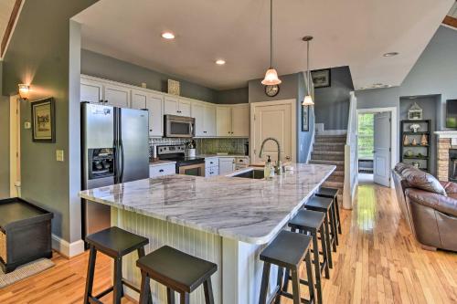 Blue Ridge Retreat in Seven Devils, USA