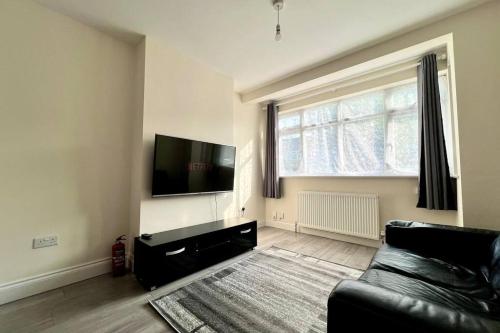3 Bedroom Holiday Home