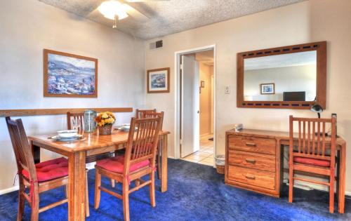 103A Steps to the Sand, Easy Access Ground Floor Unit in Oceanside, USA