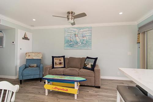 201A Beach View, 30 Steps to the sand or pool, Corner condo with extra windows and views, Oceanside (zdjęcie 6)