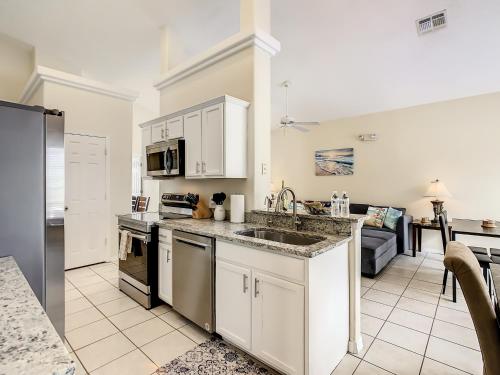 Glenbrook Vacation Poolspa Home in Orlando, USA