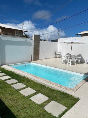 Casa Completa com piscina, 800m da praia de Jauá