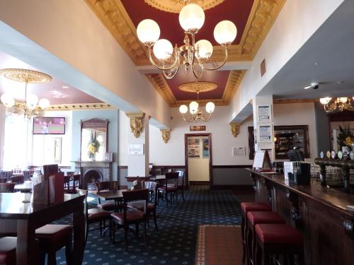 Bar/lounge, Glenferrie Hotel in Hawthorn