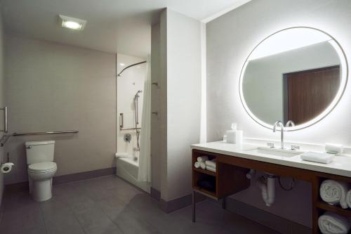 La Quinta by Wyndham Santa Barbara Downtown - image 3