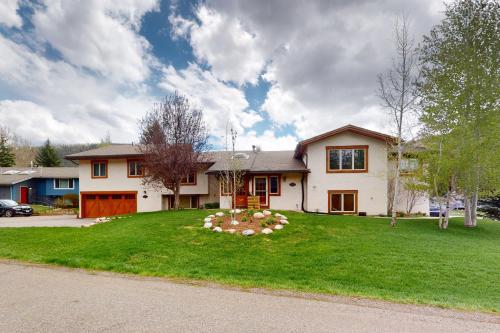 Mountain Gem in Avon, USA
