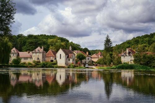 Domaine de Puygiraud sur L'Anglin in Saint-Pierre-De-Maille
