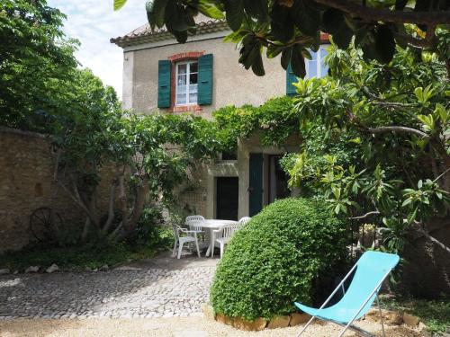 Charming Provençal holiday home with garden