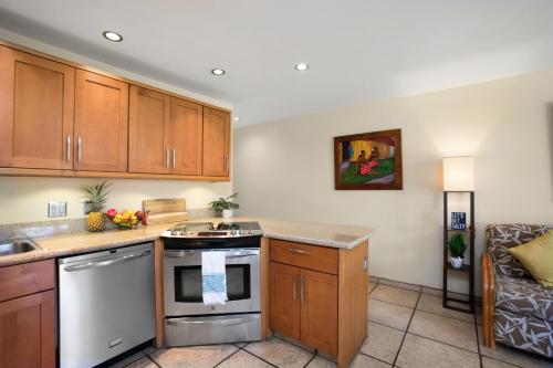 Beautiful 1 Bedroom Condo with Ocean Views | Oceanfront - image 11