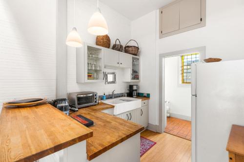 Konyha, Medina River Historic Cottage in Castroville (TX)