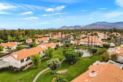 Desert Falls Diamond - pool, spa, golf, views! in Palm Desert, USA