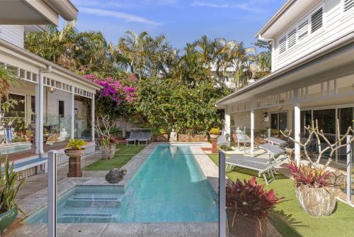 B&B Byron Bay - Aaman & Cinta Luxury Villas - Bed and Breakfast Byron Bay